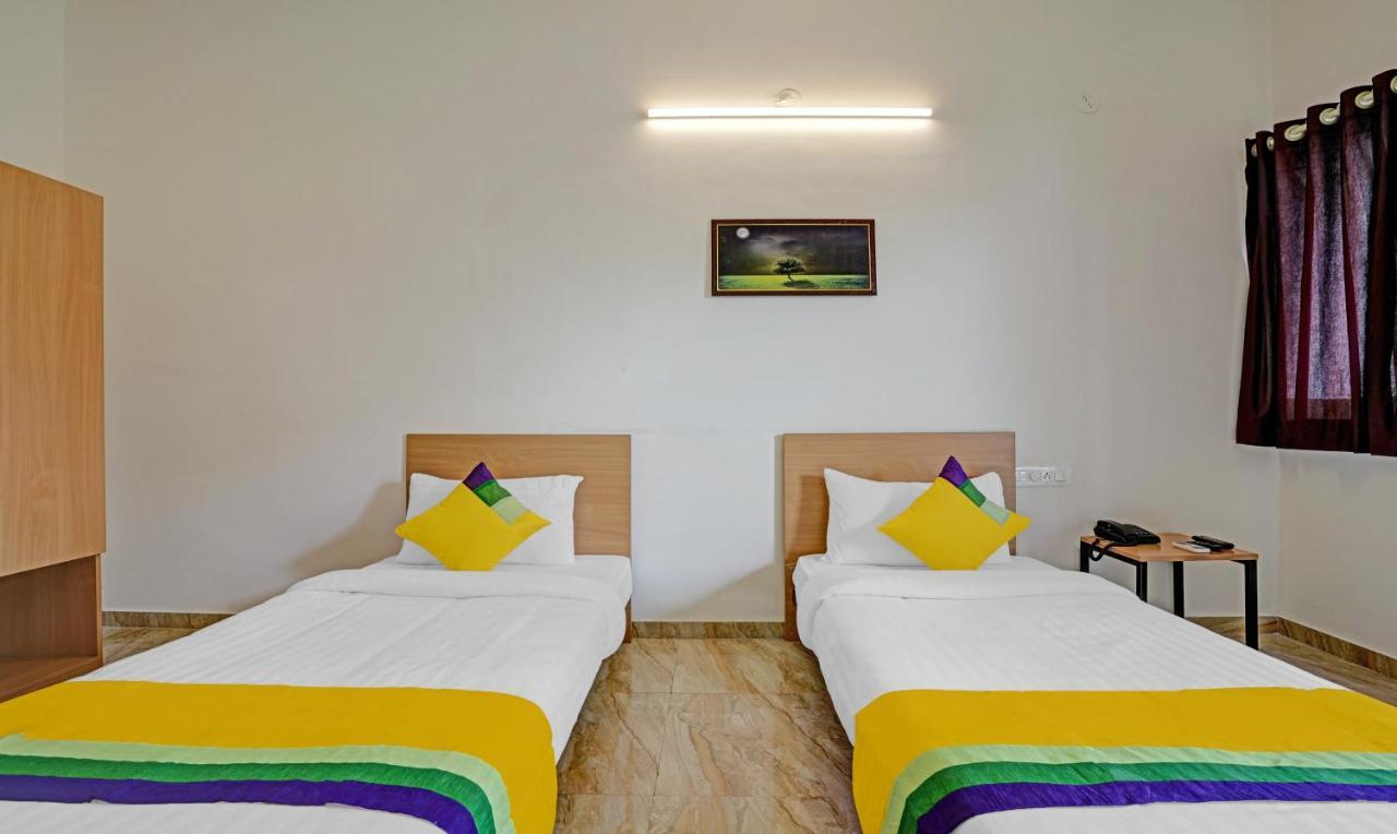 Itsy Hotels Flowers Park Nashik Luaran gambar