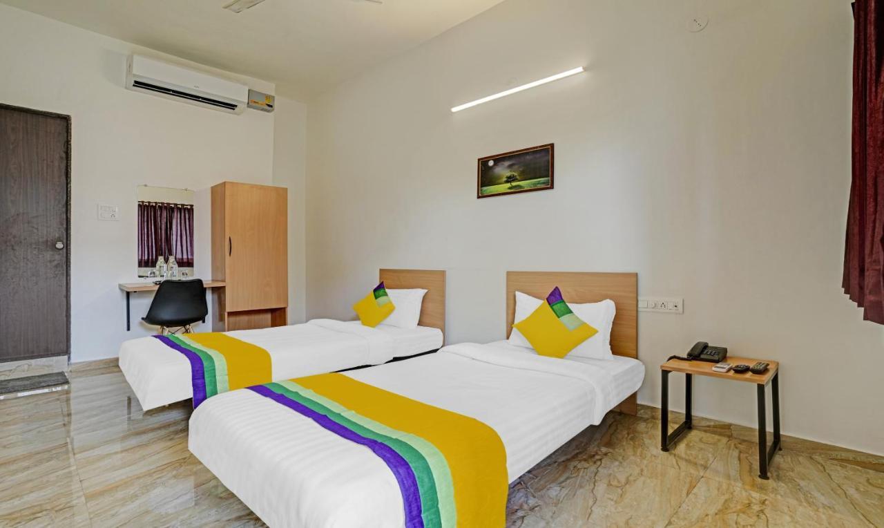 Itsy Hotels Flowers Park Nashik Luaran gambar